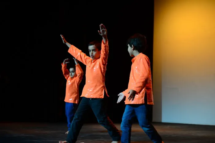Junoon Dance Company Picture 4