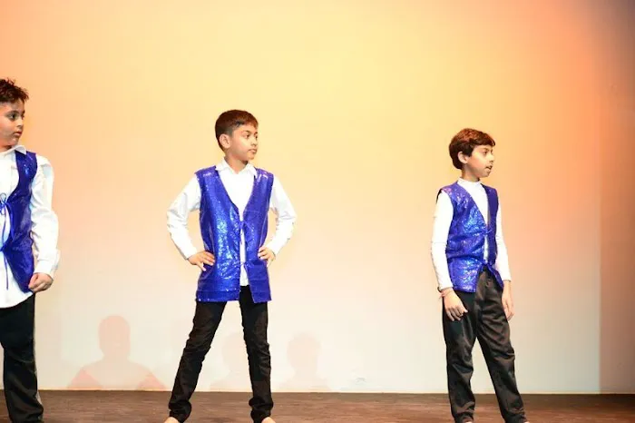 Junoon Dance Company Picture 3