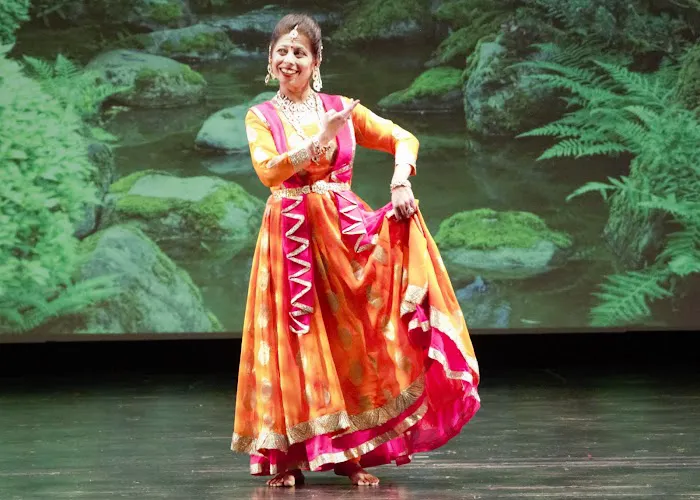 Indian Dance School Picture 5