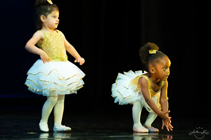 Lisa's School of Dance Picture 1
