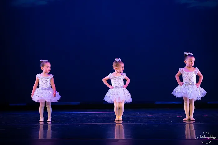 Lisa's School of Dance Picture 5