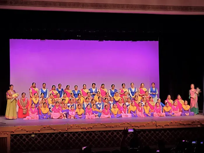 Dancing Petals Picture 3