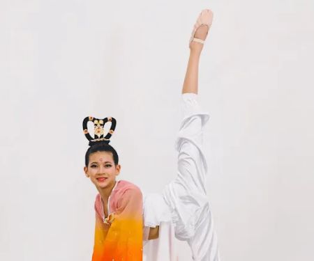 Dance Queen Q