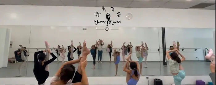 Dance Queen Q Picture 7