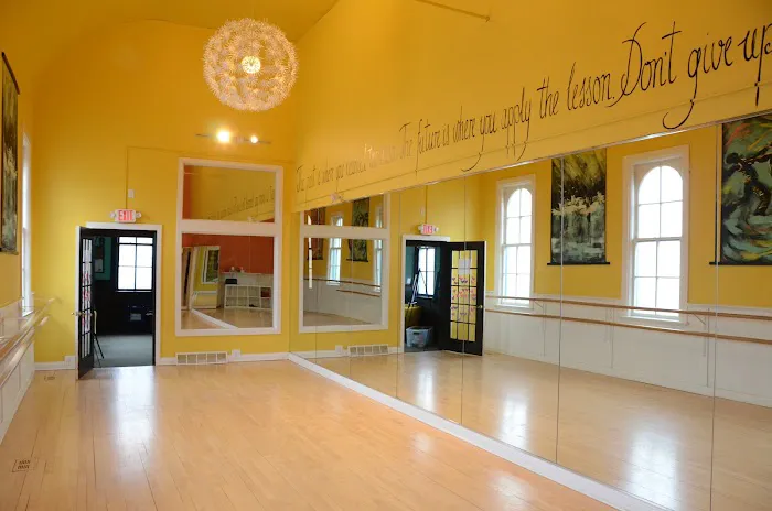 3rd Street Dance & Theatre Academy Picture 1