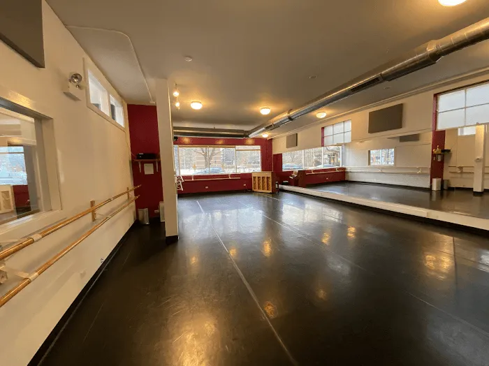 Latin Street Music & Dancing Studio - Evanston Picture 2