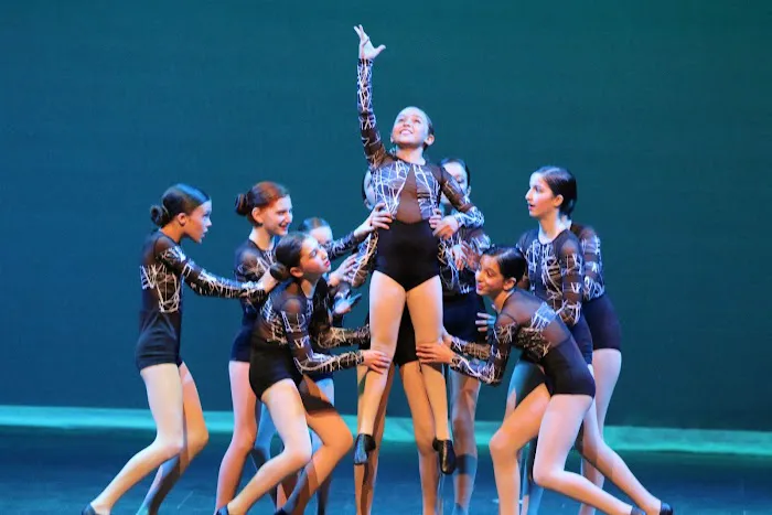 Rootz - Dance, Theater, Enrichment, Fitness, Camps and More! Picture 1