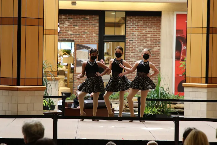 Rootz - Dance, Theater, Enrichment, Fitness, Camps and More! Picture 6