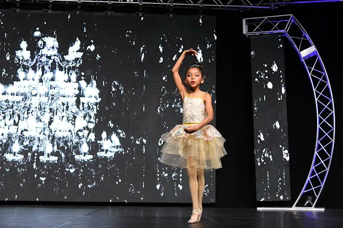 Step 2 This Dance Studio Picture 3