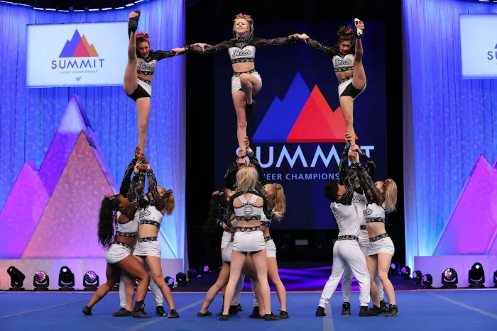 Iconic AllStars Royal Empire Picture 8