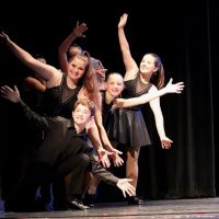 Cary-Grove Performing Arts Centre ico