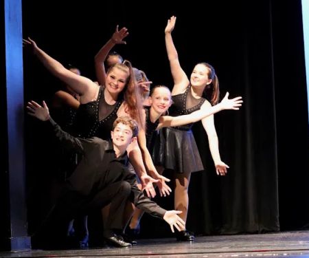 Cary-Grove Performing Arts Centre