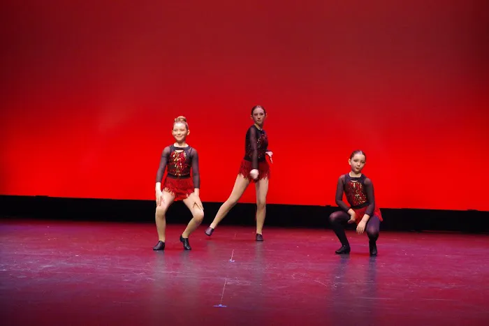 Full Circle Dance Center Picture 1