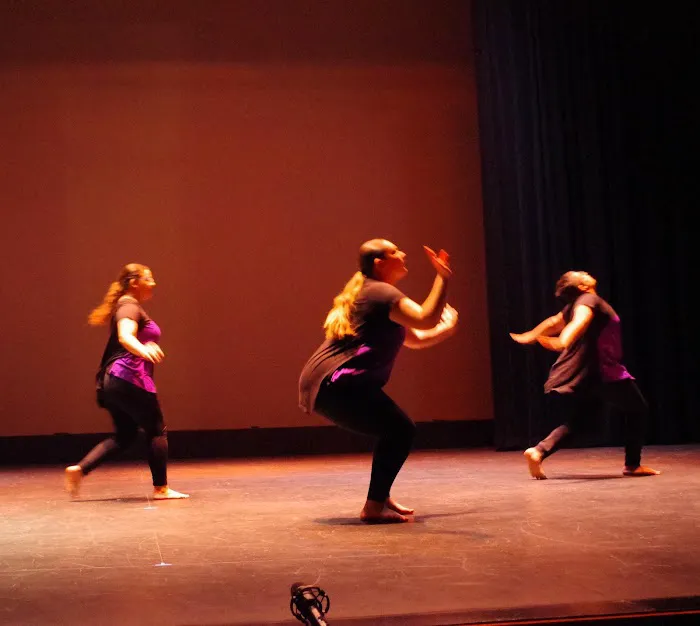 Full Circle Dance Center Picture 8