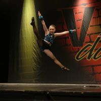 Center Stage Dance Academy ico