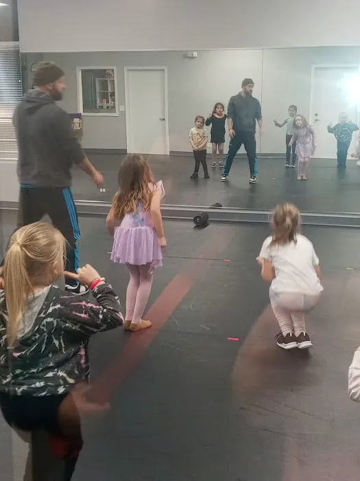 Liatris Dance Center Picture 4