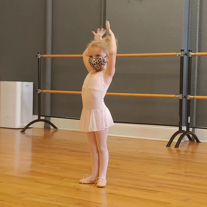 Em's Dance Center Picture 5