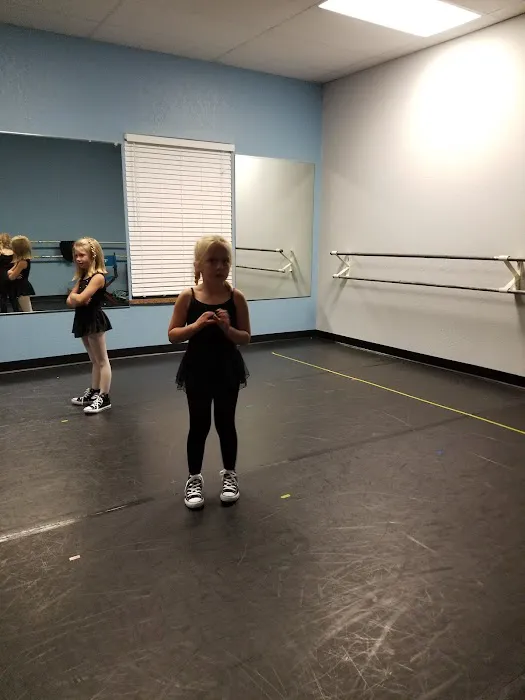 5-6-7-8 Dance Studio Picture 3