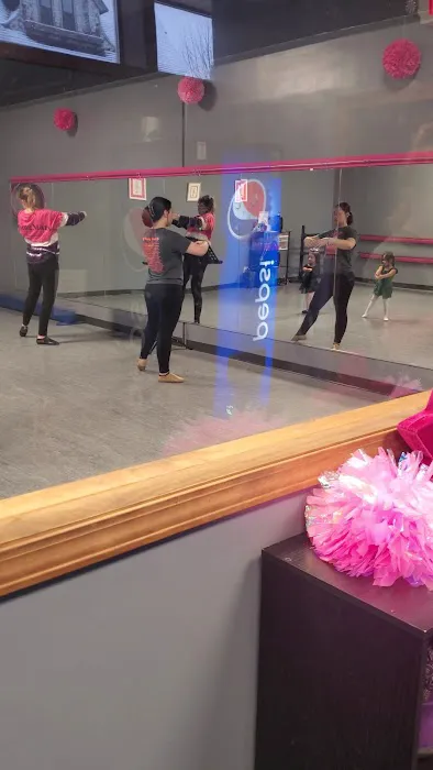 Rising Stars School of Baton, Tumbling and Dance Picture 2