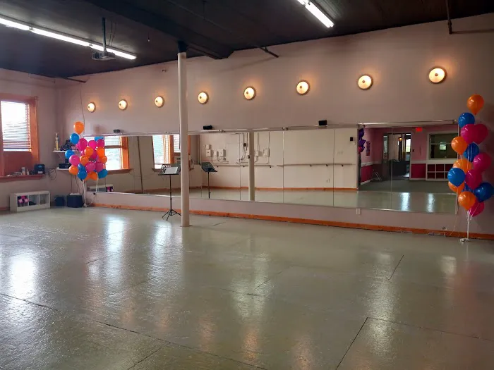 Showcase Dance Studio Picture 8