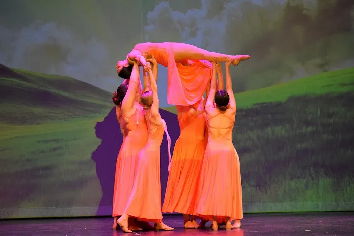 Showcase Dance Studio Picture 6