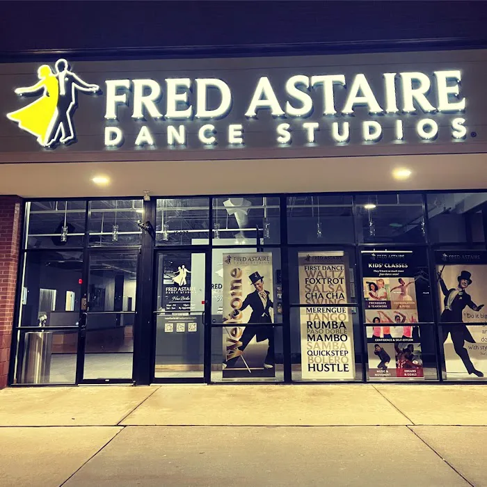 Fred Astaire Dance Studios Picture 6
