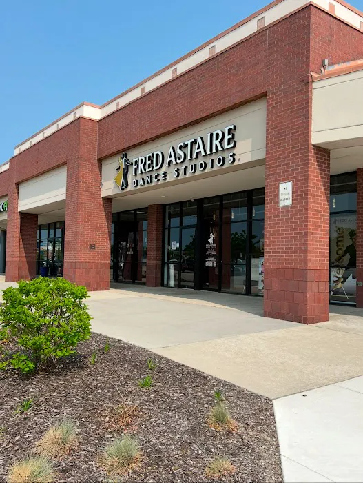 Fred Astaire Dance Studios Picture 5