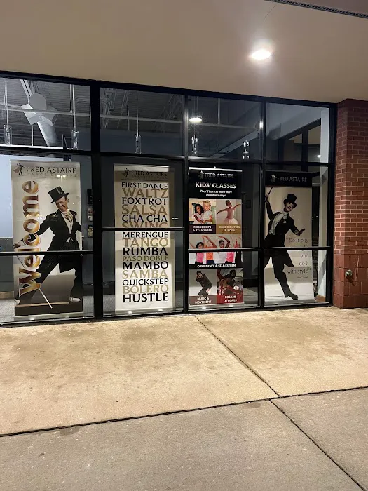Fred Astaire Dance Studios Picture 4
