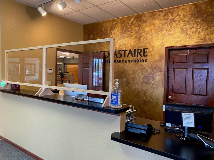 Fred Astaire Dance Studios Picture 4
