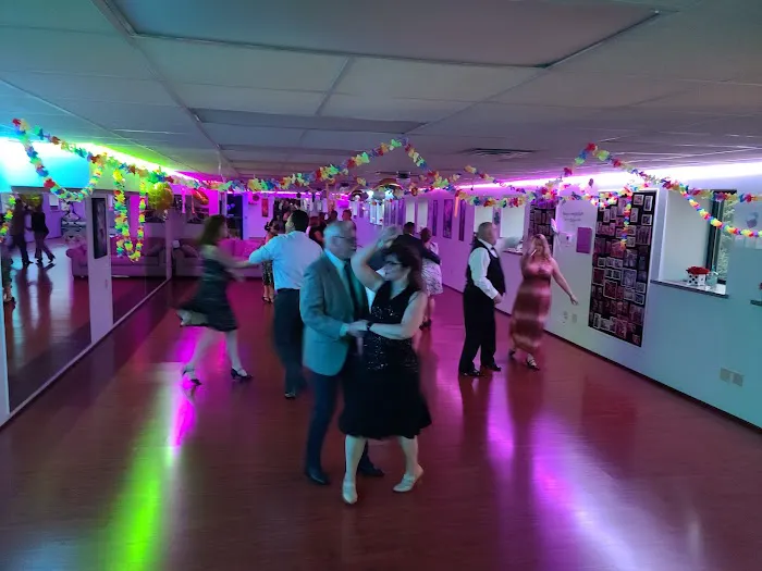 Social Style Dance Lessons Picture 1