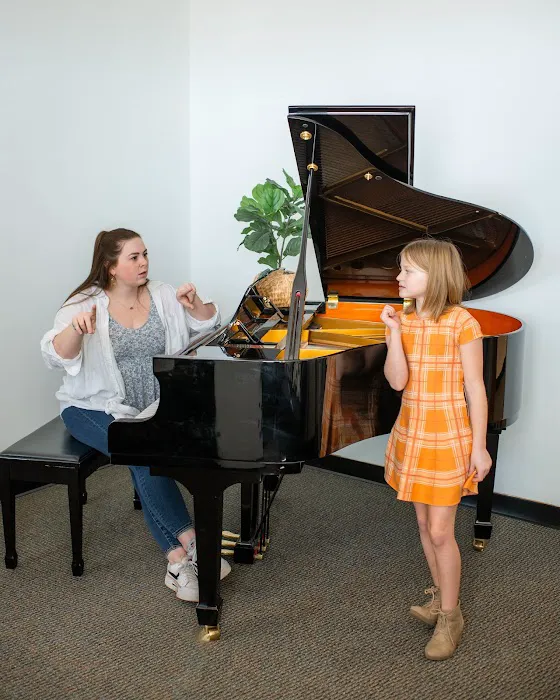 Shallece Saleen Studio - Fine Arts Academy Picture 9
