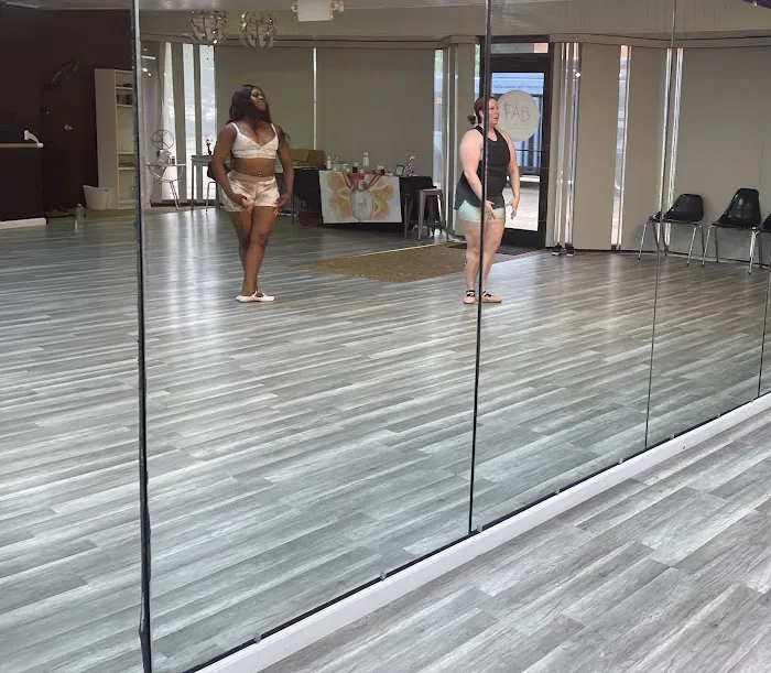 FAB DANCE & FITNESS ACADEMY Picture 1