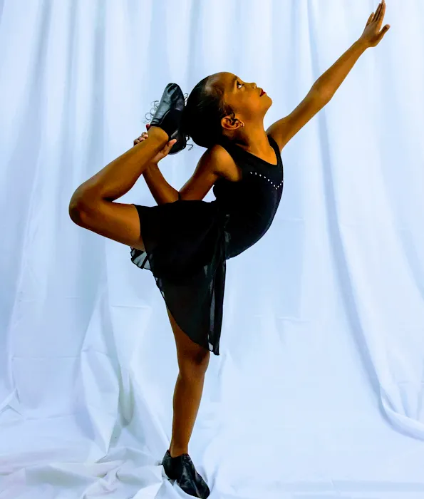 FAB DANCE & FITNESS ACADEMY Picture 2