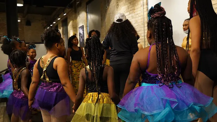 LocoMotion Dance Company Picture 1
