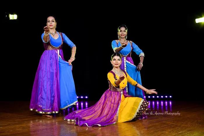 Aarambh kathak dance school Milwaukee Picture 5