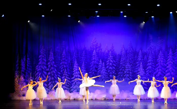 Brio Studios Brookfield - Dance Picture 1