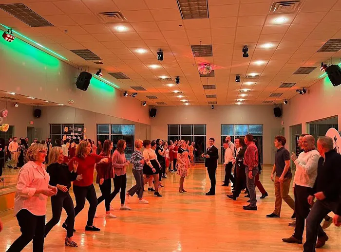 Fred Astaire Dance Studios Picture 3