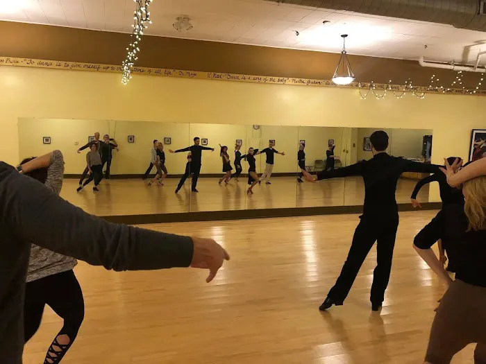 East Towne Ballroom | Ballroom & Latin Dance School Picture 10