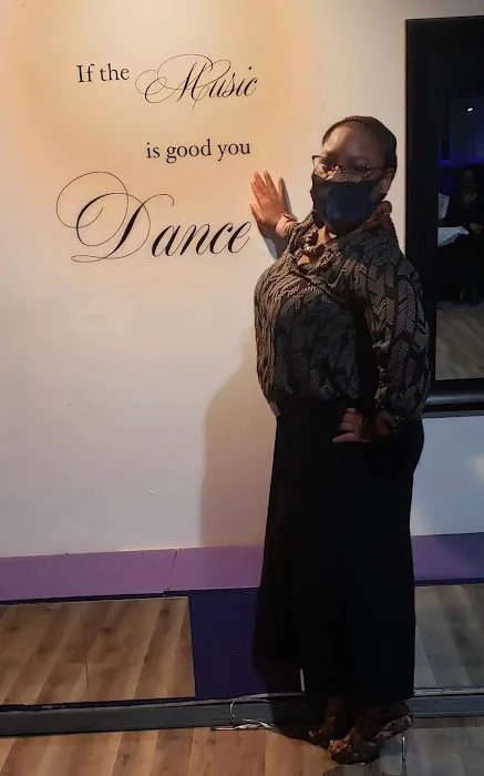 Milwaukee Garage Dance Studio Picture 5