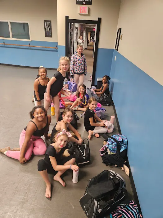 Academy of Dance Arts Picture 8