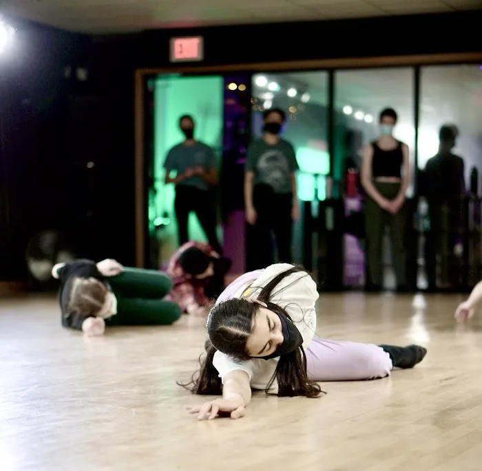 Barrio Dance Picture 3