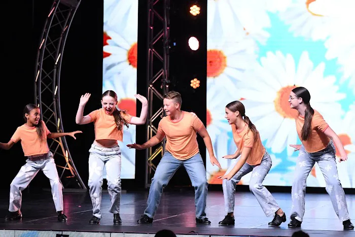 Move Out Loud Picture 2