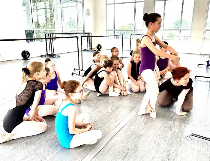Central Midwest Ballet Academy Picture 5