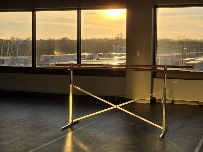 Lake Shore Dance - Cedarburg Picture 4