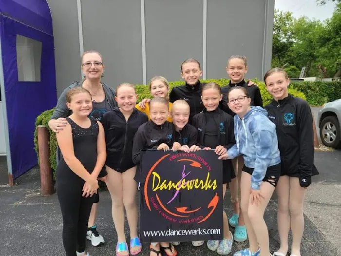 Lake Shore Dance - Cedarburg Picture 6
