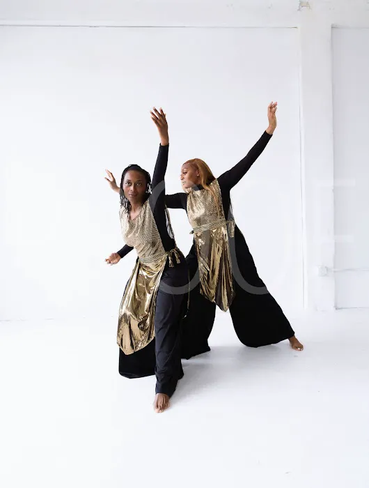In The Dance Cafe Picture 2