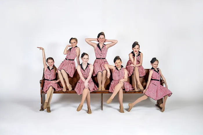 Nine Ladies Dancing - Dance Academy Picture 2