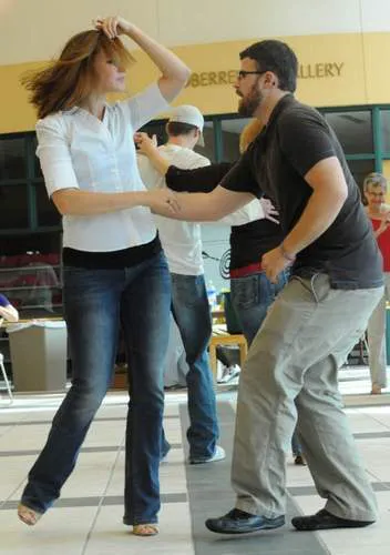 Shut Up & Dance! Picture 3