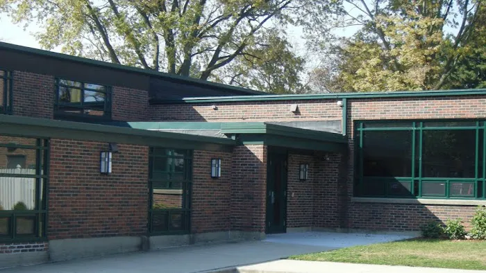 Woodlawn Arts Academy Picture 1