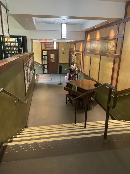 Woodlawn Arts Academy Picture 5
